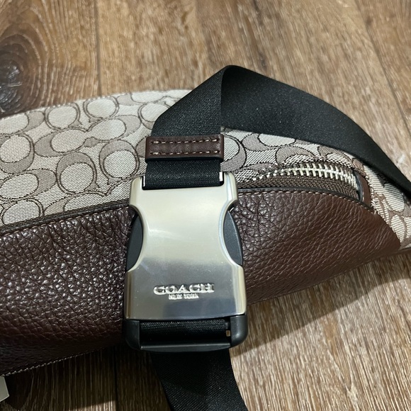 NWT coach warren fanny pack belt bag brown with wallet, 2 total - Picture 10 of 16